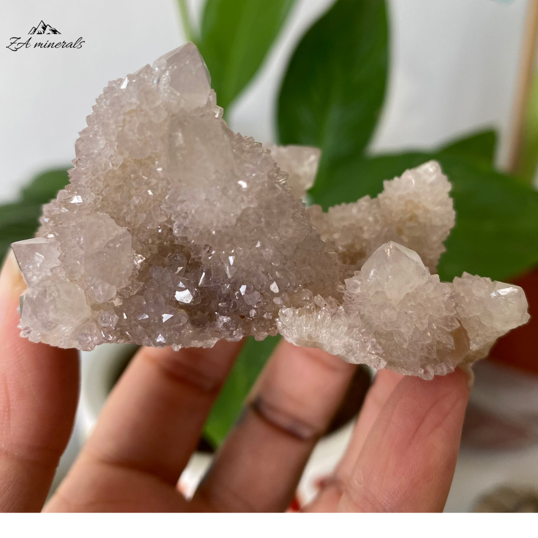 White Cactus Quartz 98g IG02