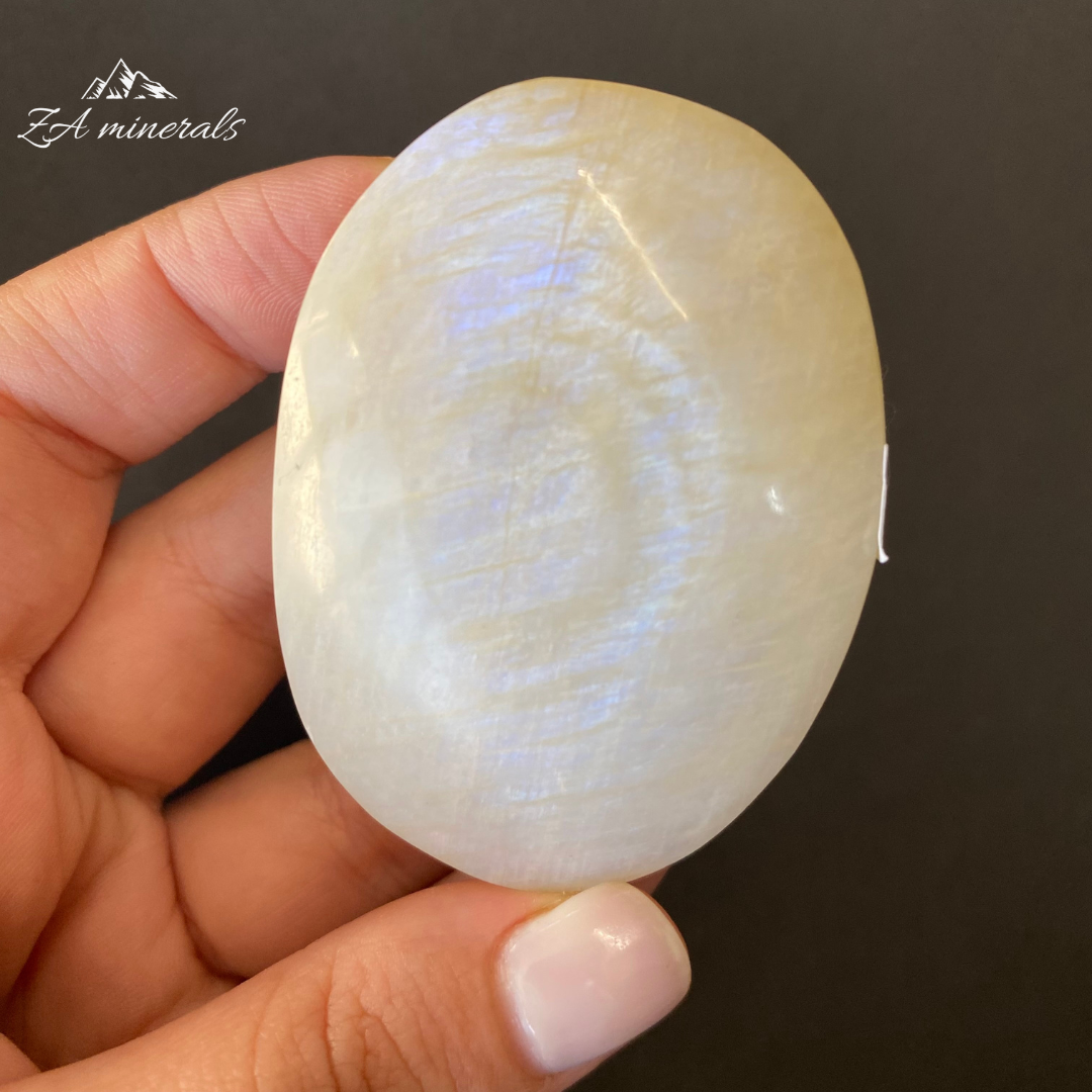 Polished Moonstone Palmstone 0.072kg IQ3