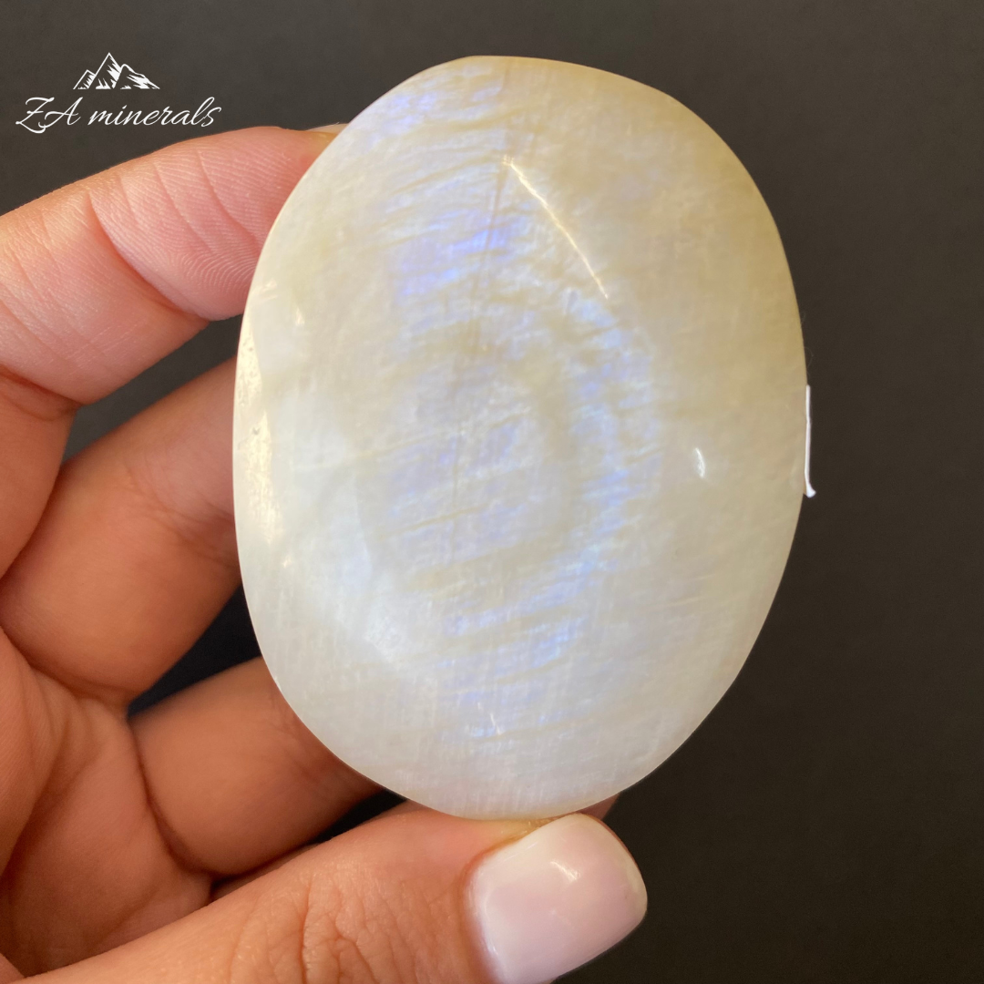 Polished Moonstone Palmstone 0.065kg IQ4