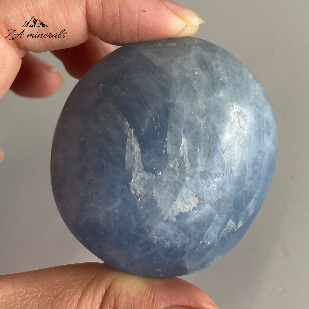 Polished Blue Calcite Palmstone (x1) 0.110kg IS8