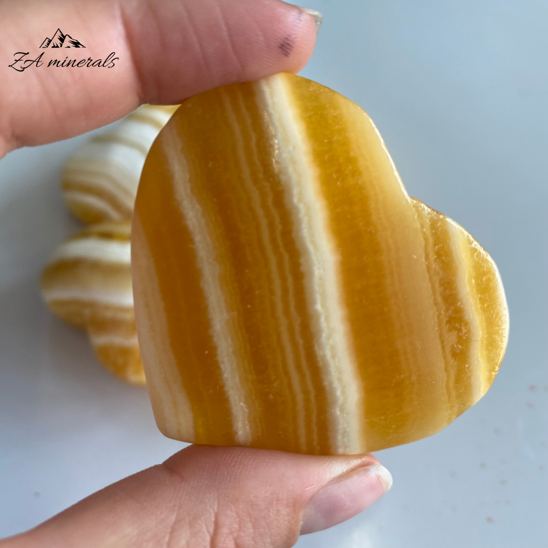 Orange Calcite Heart (x1) 0.065kg IS16