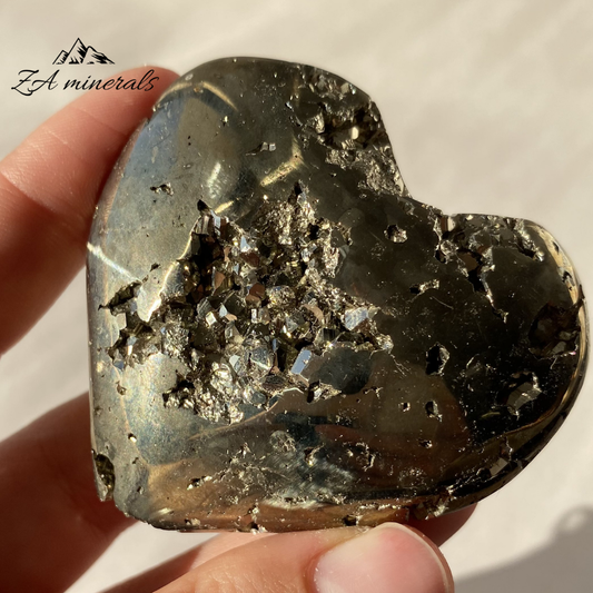 Polished Pyrite Heart 0.137kg IW13