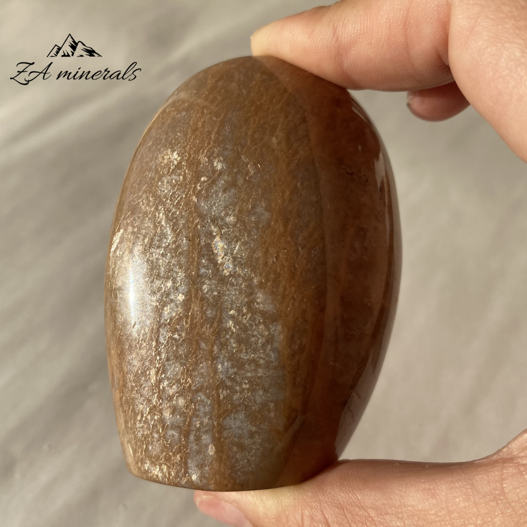 Polished Peach Moonstone Sculpture 0.143kg IW15