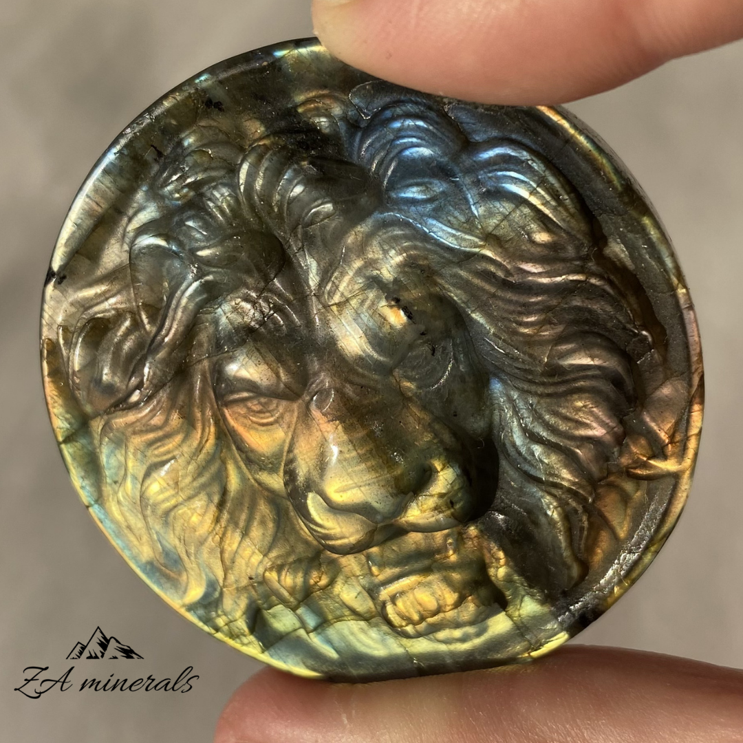 Talla de búho y calavera de labradorita HT23 