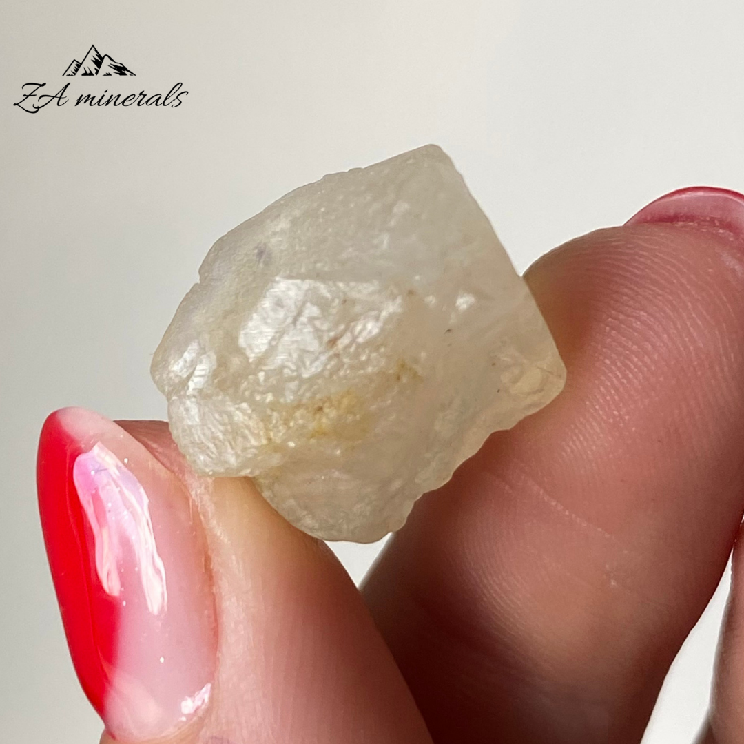 Rough Moonstone Feldspar 0.004kg JA31