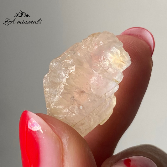 Rough Moonstone Feldspar 0.004kg JA32