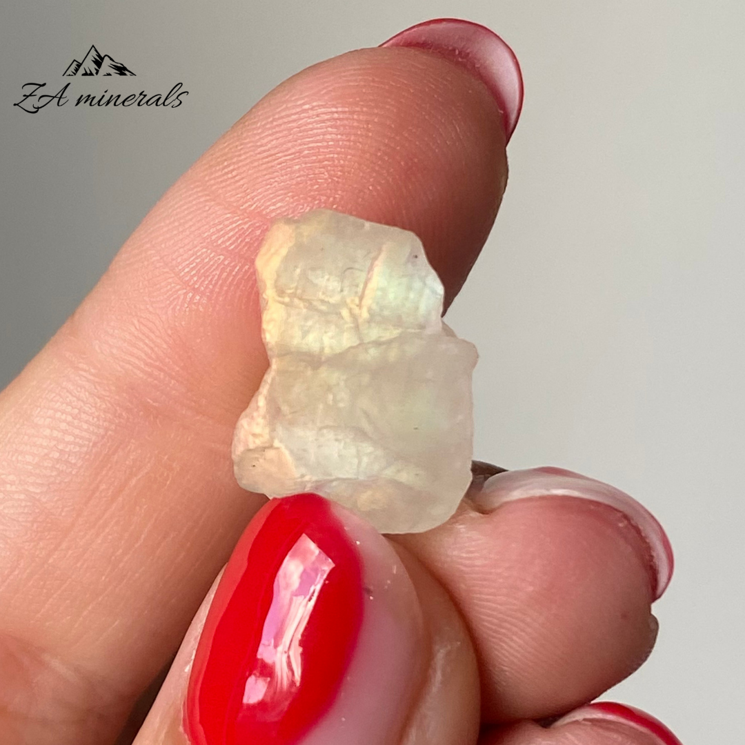 Rough Moonstone Feldspar 0.004kg JA33