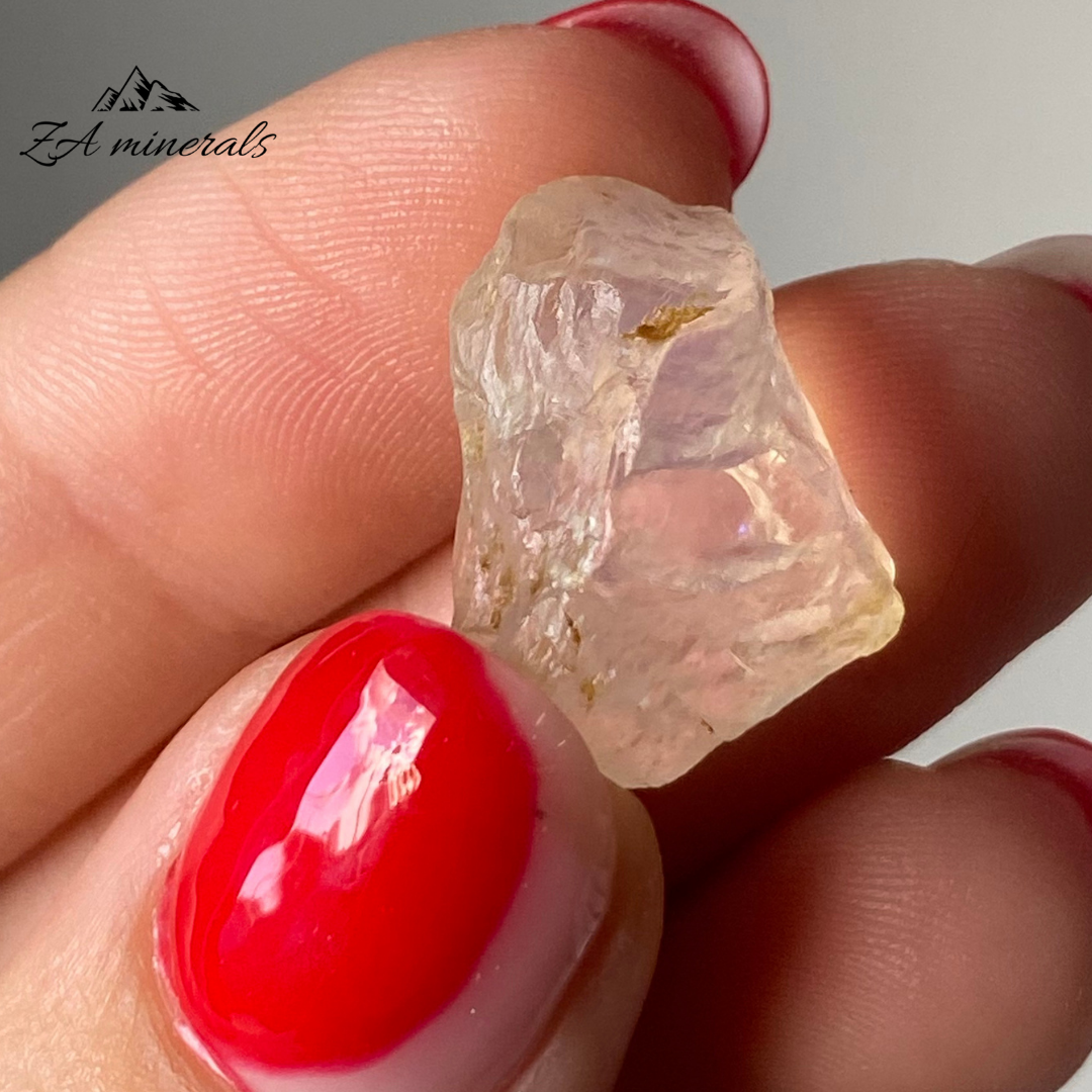 Rough Moonstone Feldspar 0.004kg JA34