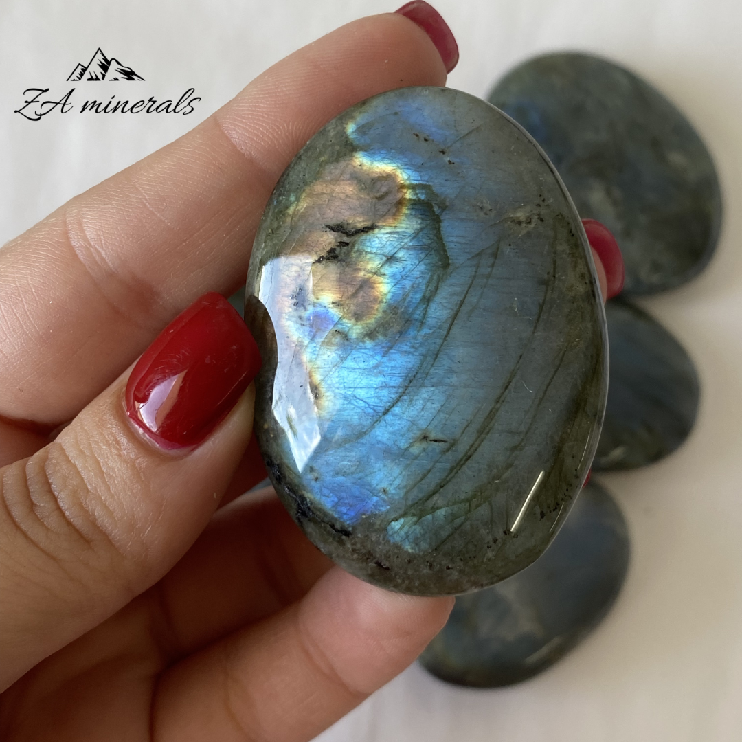 Polished Labradorite Palmstones (x6) 0.250kg GB19