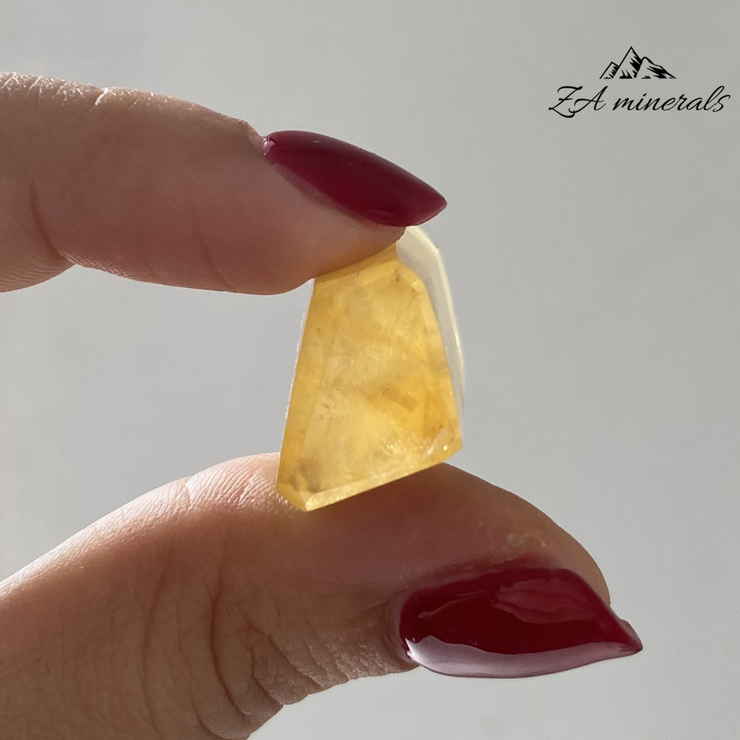 Polished Citrine 0.013kg IV18