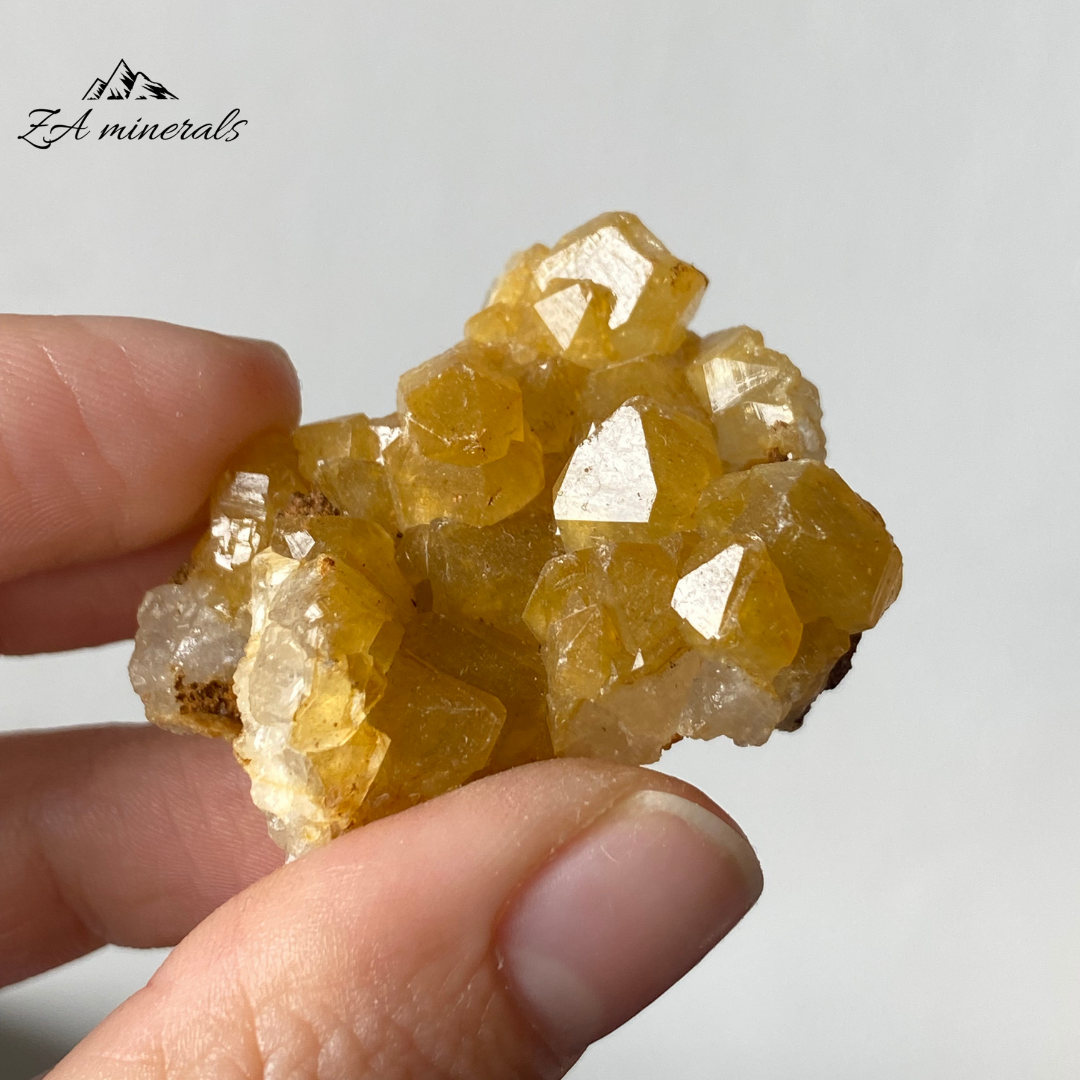 Goethite Included Quartz (Golden Healers) (x30) 1.031kg RTS25