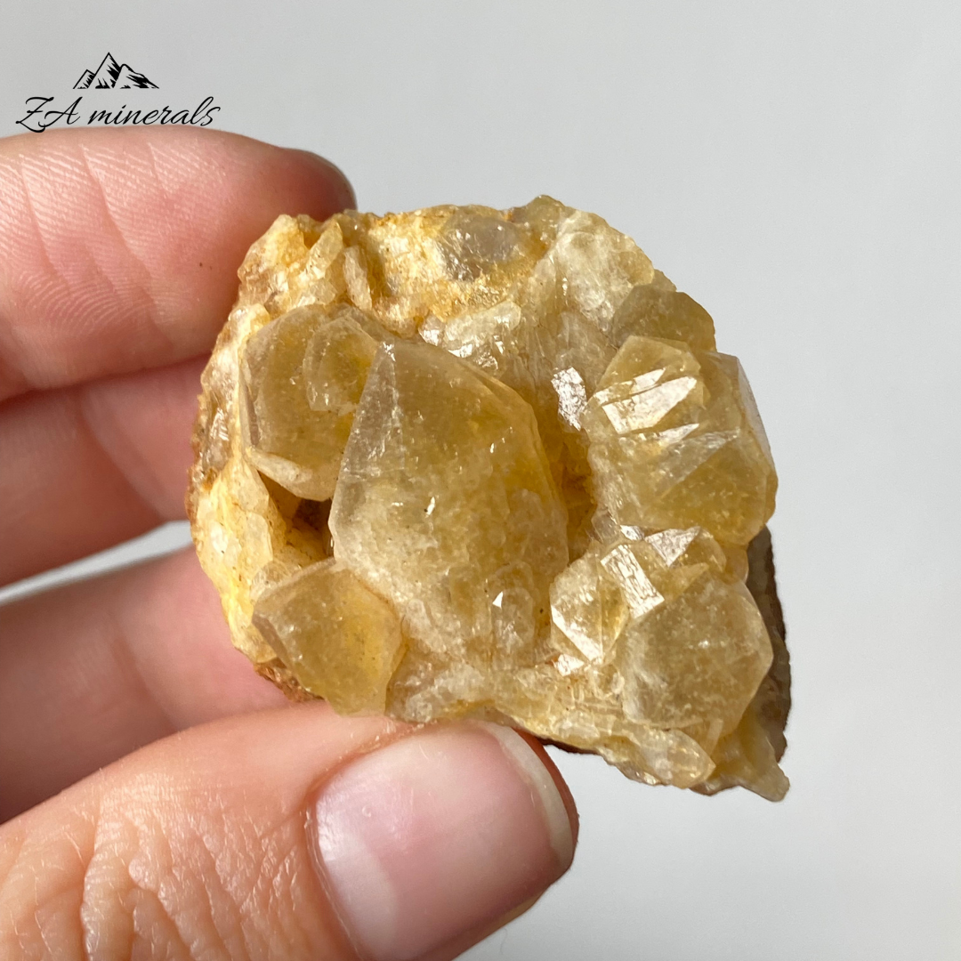 Goethite Included Quartz (Golden Healers) (x30) 1.031kg RTS25
