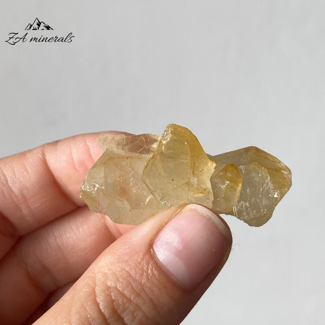 Goethite Included Quartz (Golden Healers) (x30) 1.031kg RTS25