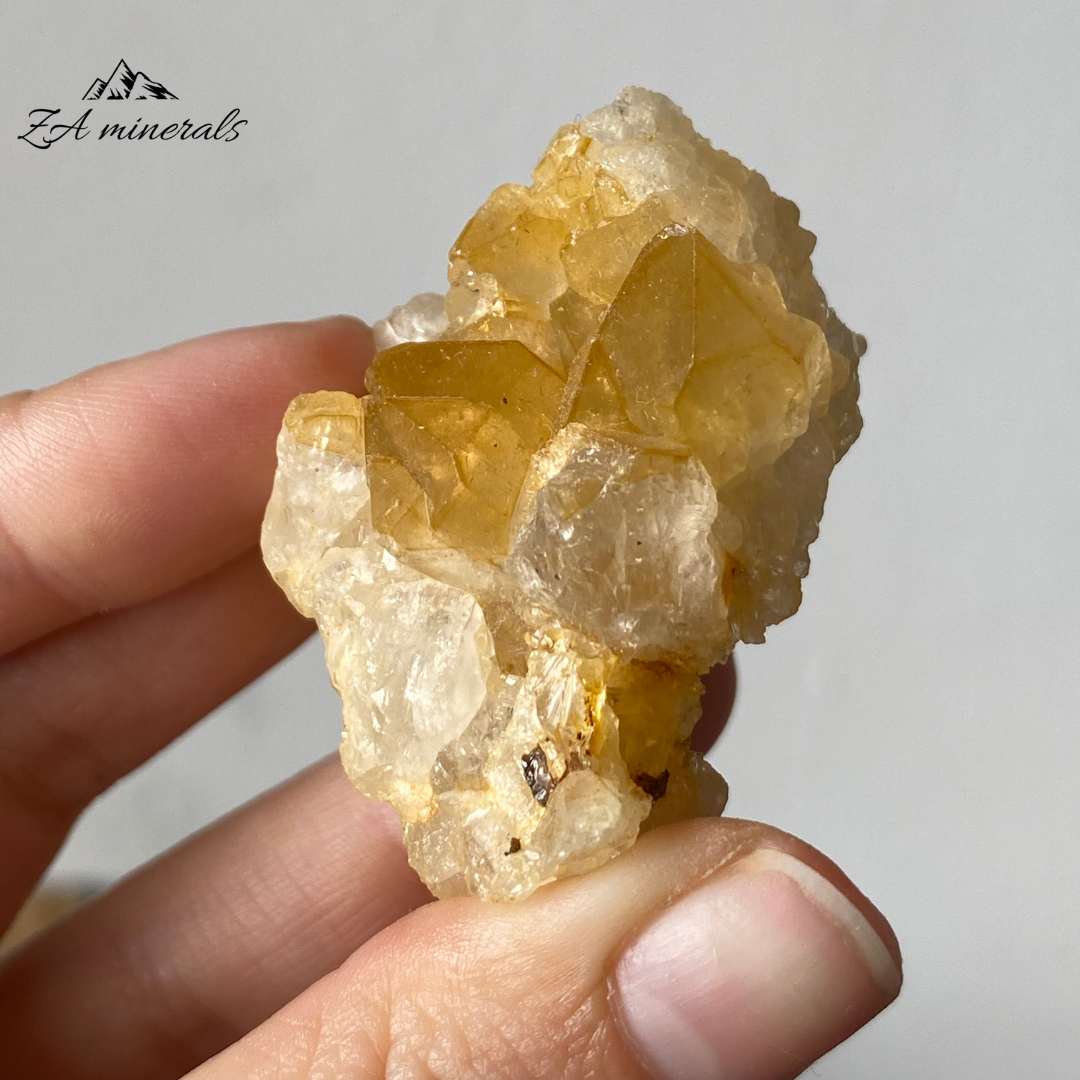 Goethite Included Quartz (Golden Healers) (x30) 1.031kg RTS25