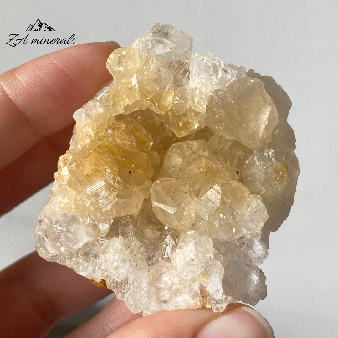 Goethite Included Quartz (Golden Healers) (x30) 1.031kg RTS25