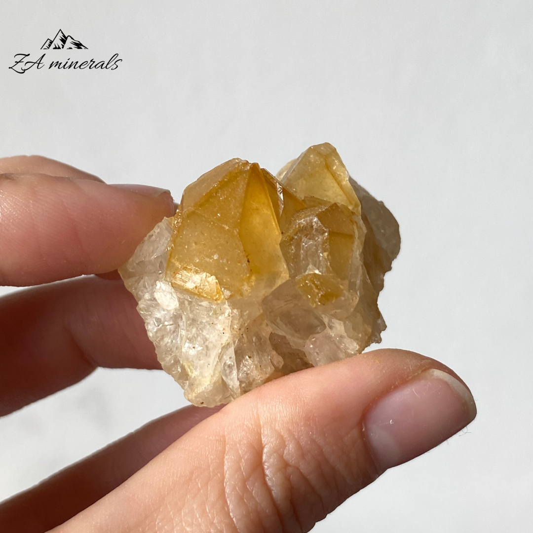 Goethite Included Quartz (Golden Healers) (x30) 1.031kg RTS25