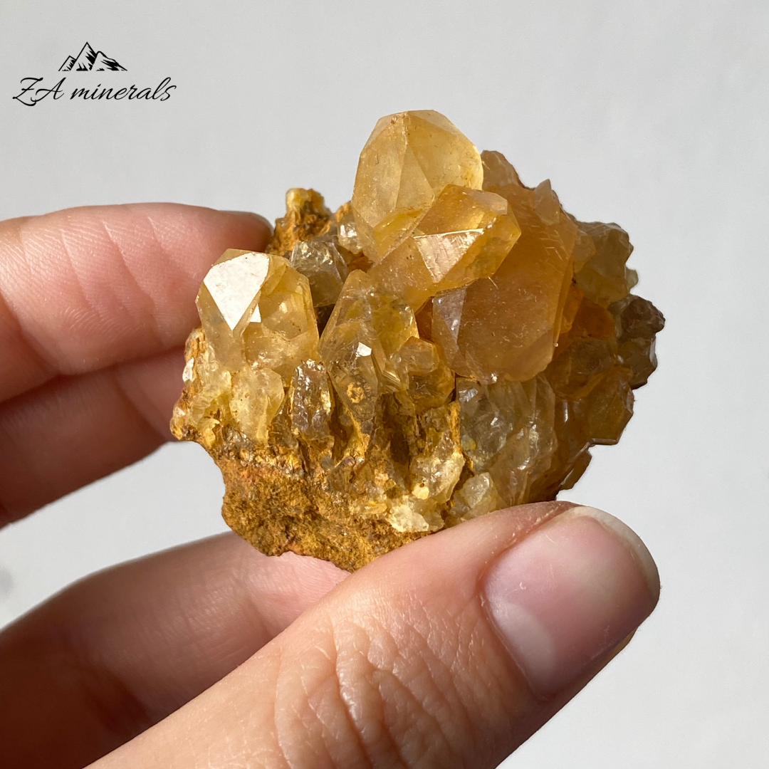 Goethite Included Quartz (Golden Healers) (x30) 1.031kg RTS25