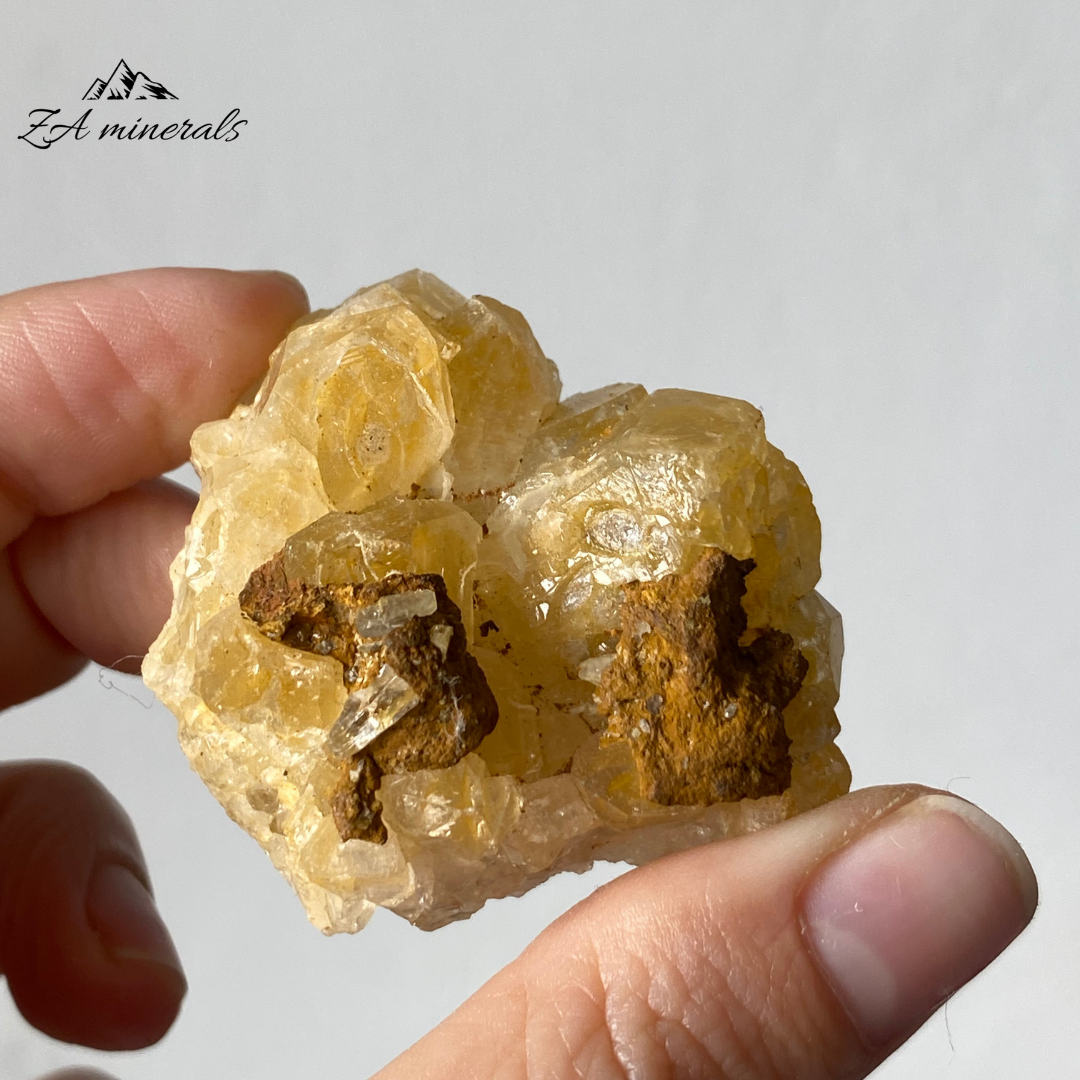Goethite Included Quartz (Golden Healers) (x30) 1.031kg RTS25