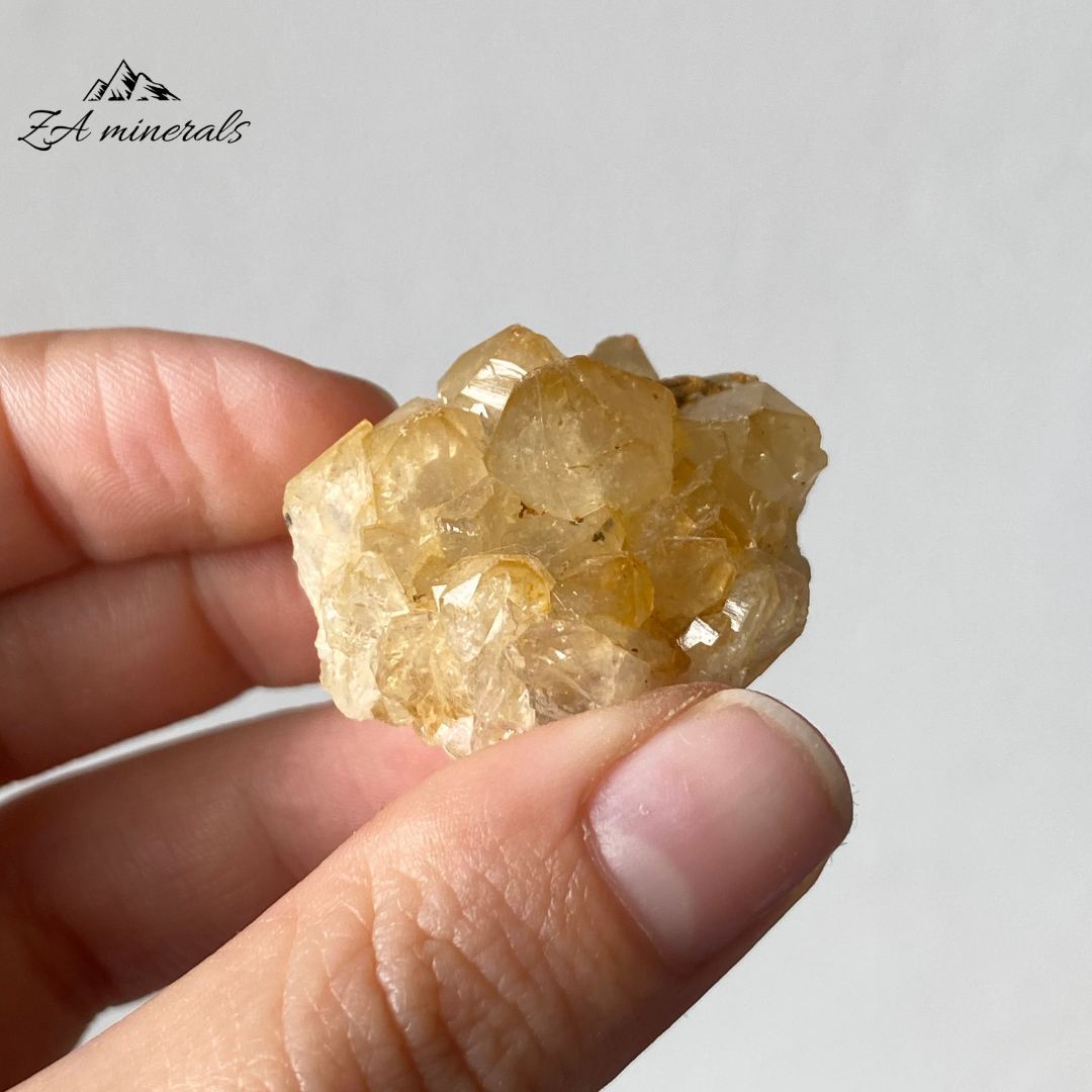 Goethite Included Quartz (Golden Healers) (x30) 1.031kg RTS25