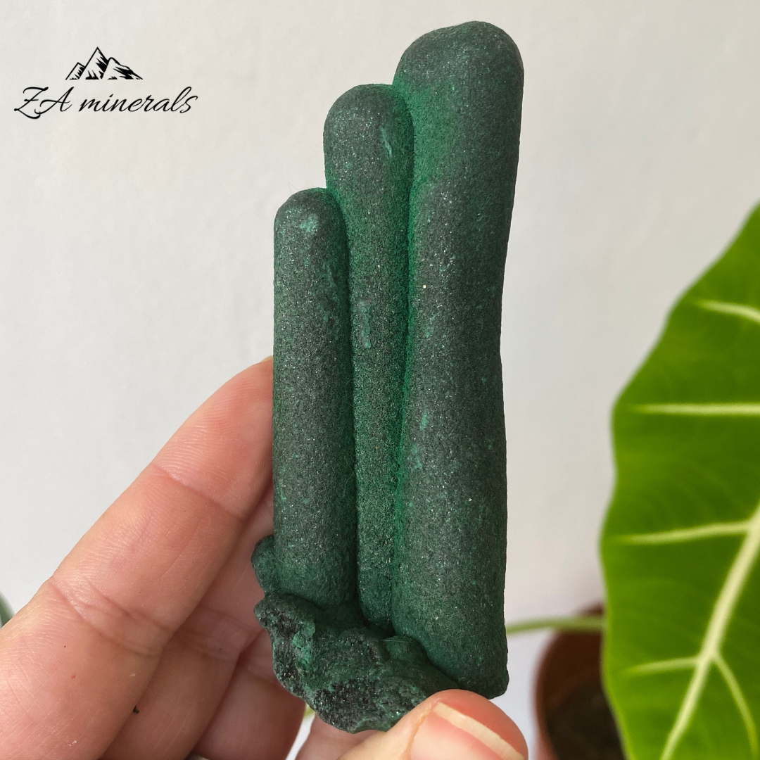 Malachite Stalactite 160g IA02