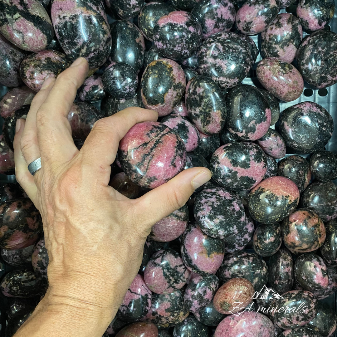 Polished Rhodonite Palmstones 1kg