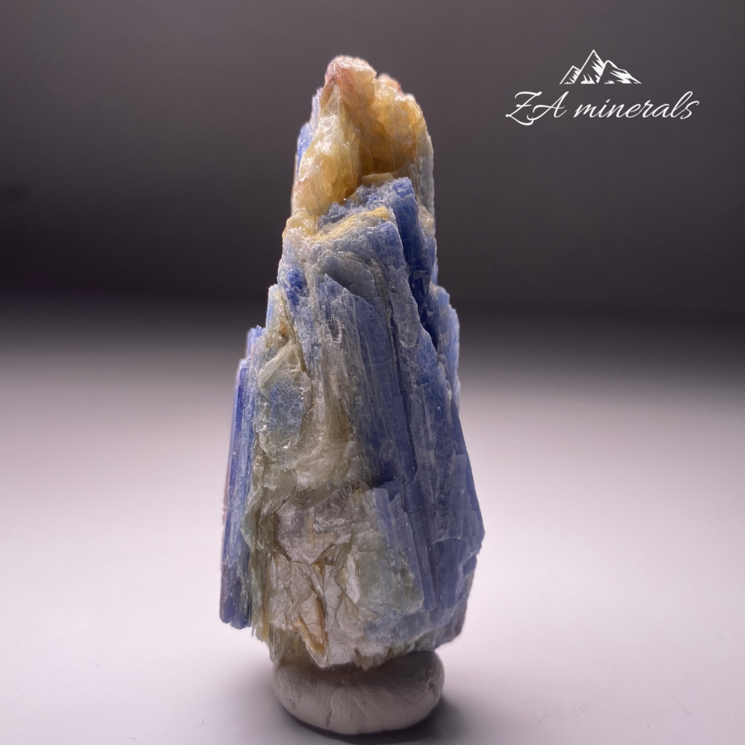 Kyanite, Muscovite & Quartz HR01