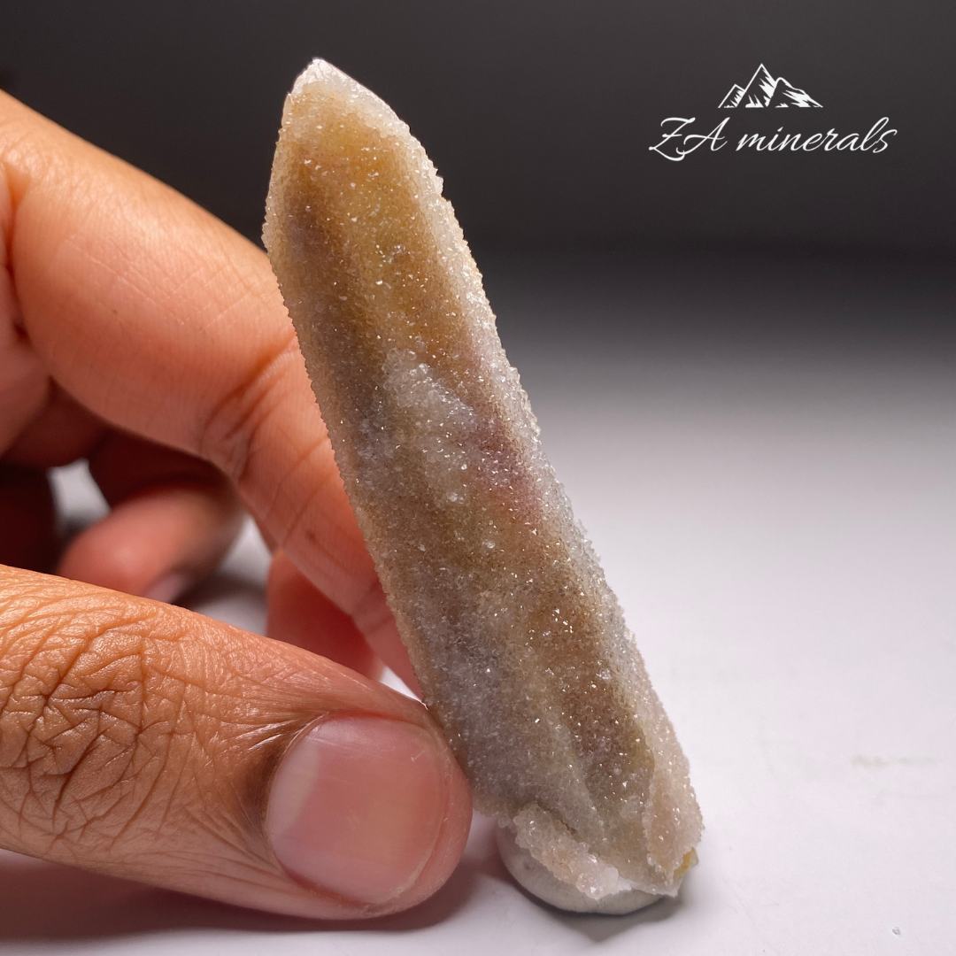 Fairy Finger Quartz HQ22