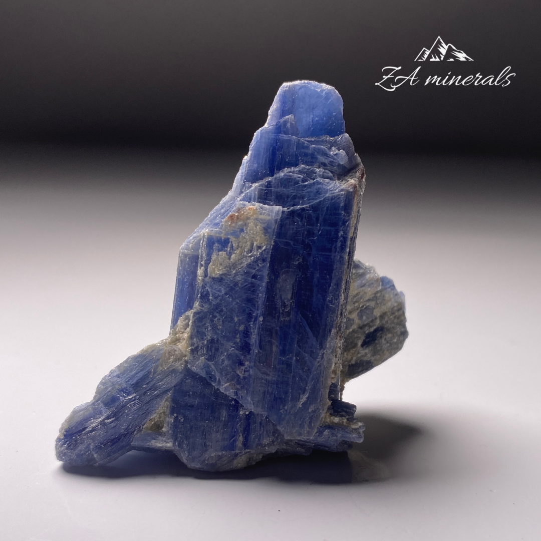 Kyanite & Quartz HR10