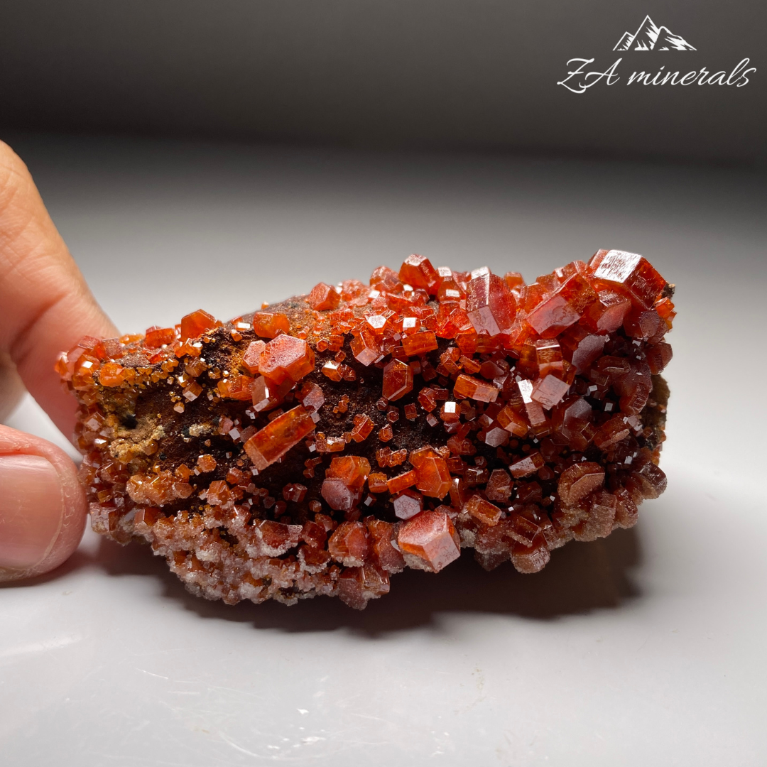 Vanadinite on matrix HU12